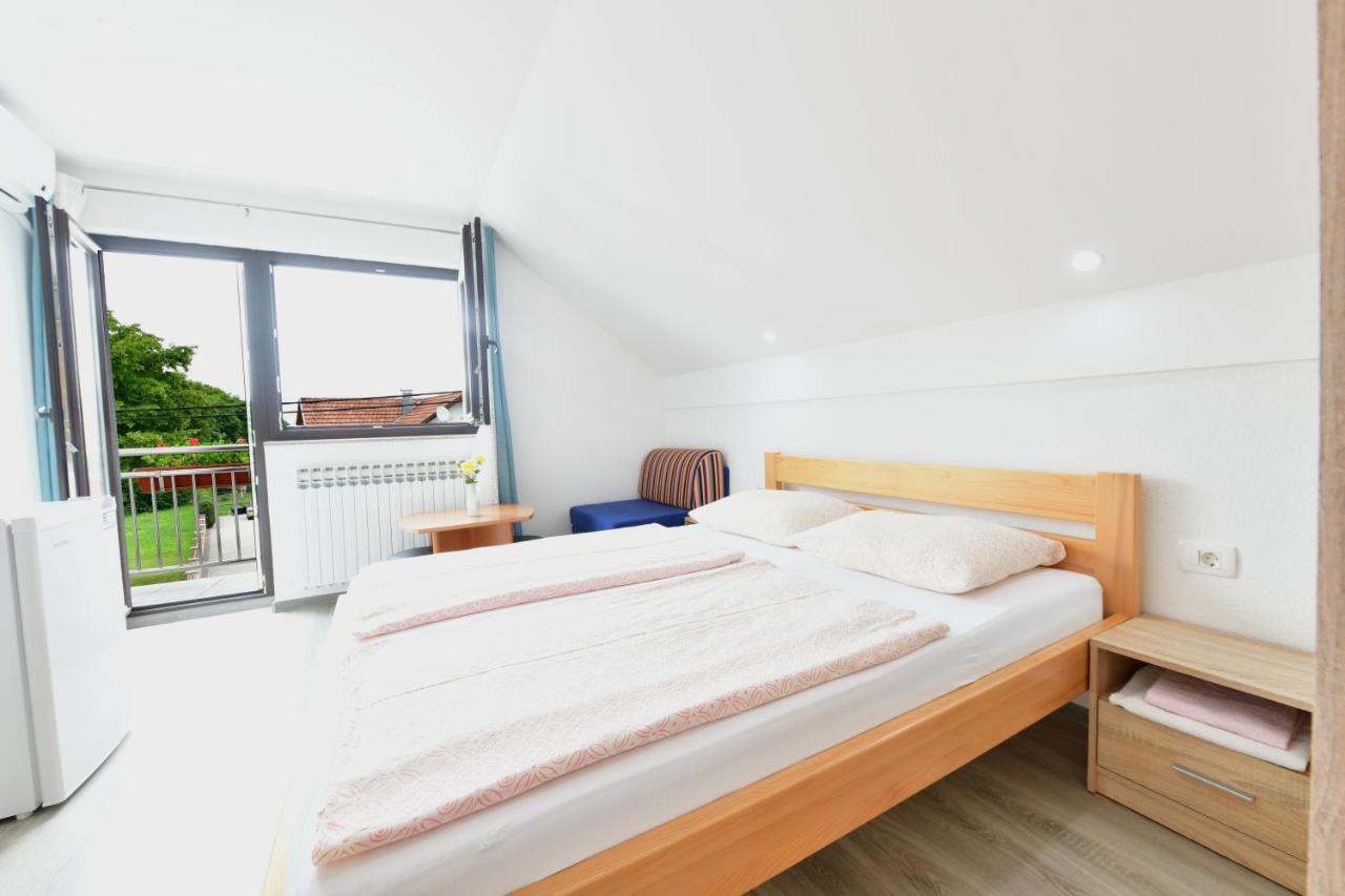 House Marinic Hotel Grabovac Kültér fotó