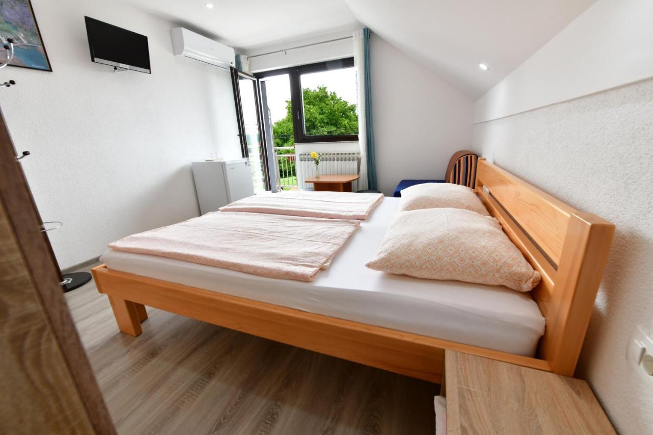 House Marinic Hotel Grabovac Kültér fotó