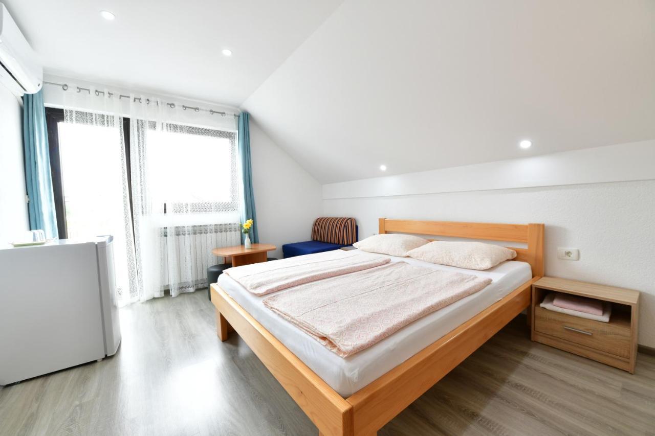 House Marinic Hotel Grabovac Kültér fotó